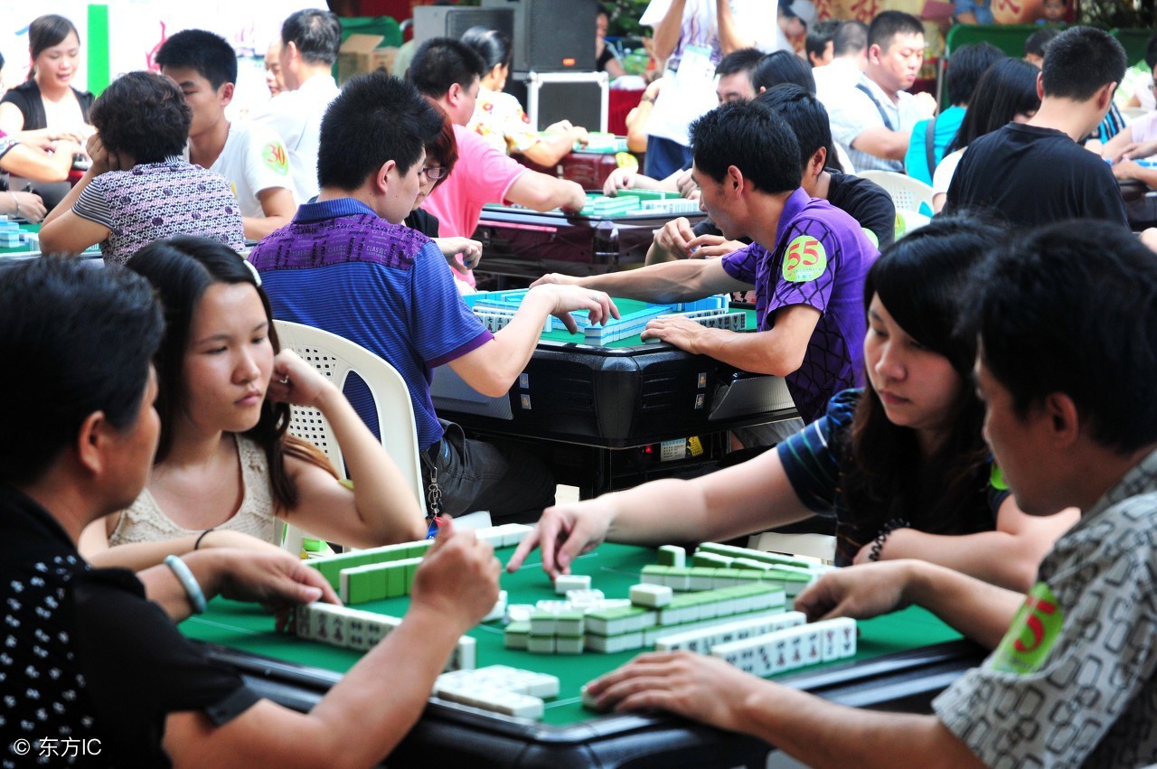 喜欢上男票的哥哥,爱上了前任的哥哥