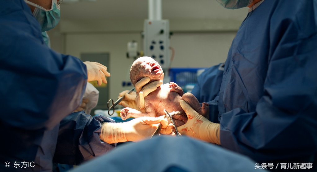 95后男大学生陪女友破腹产子划开肚子吓得瘫坐在地女人太伟大