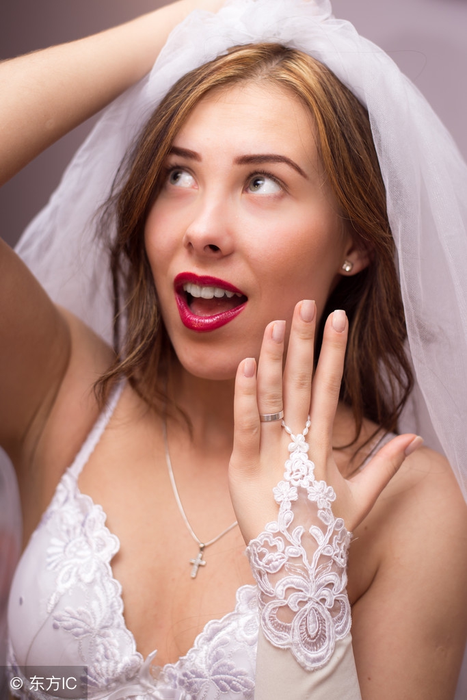 男朋友送的银手镯断了怎么处理,男朋友送的银镯子突然断掉