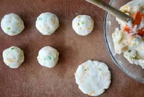 杂粮煎饼用高筋面粉还是低筋面粉,煎饼用低筋中筋高筋面粉