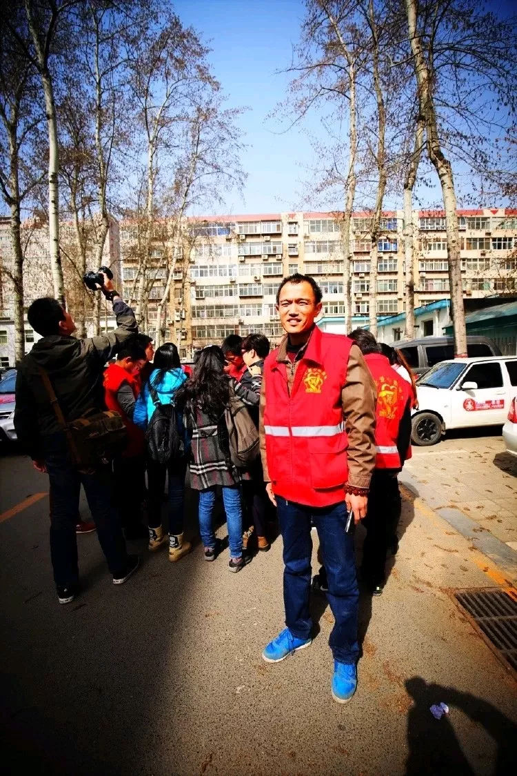 一群人一座城守望先锋,一群人护一座城