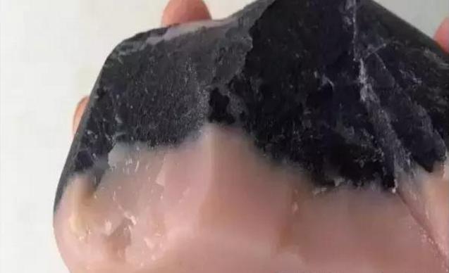 祁连山玉石原石怎样鉴别,玉石原石欣赏