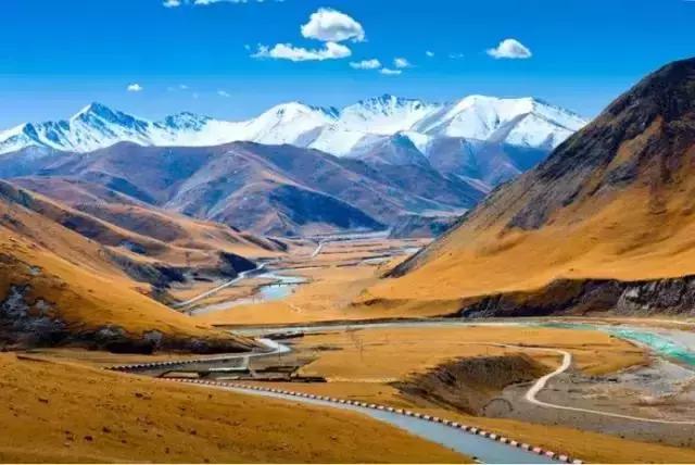 自驾游怎么穿越雪谷,自驾穿越雪地雾凇视频