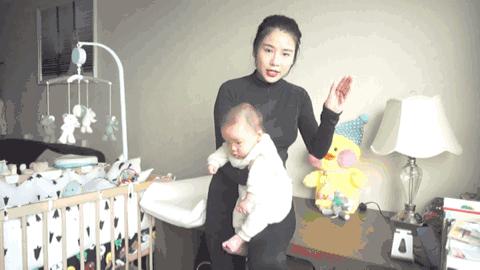 宝宝晚上胀气乱动可以安抚么,宝宝夜里胀气肚子疼