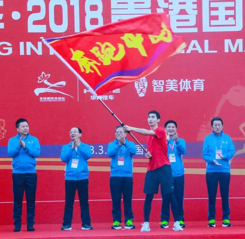 9岁小孩挑战马拉松,马拉松9岁小朋友