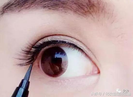 新手淡妆化妆教程防水持久眼线笔,内双单眼皮新手化妆入门教程淡妆