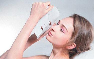 长痘痘的人可以敷面膜吗,青春期孩子长痘痘可敷面膜吗