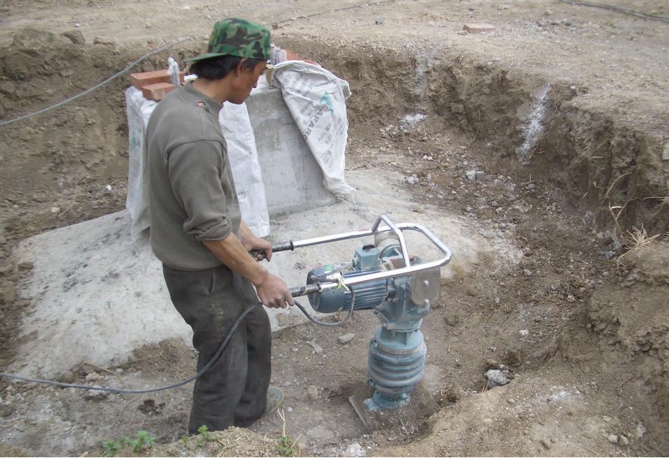 钢结构厂房天沟施工,钢结构厂房施工过程动画视频