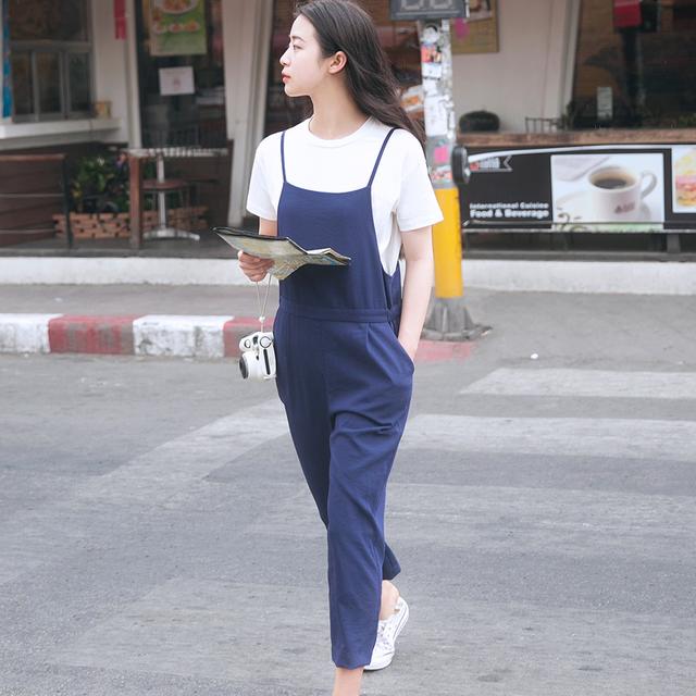 童真背带裤释放夏日活力