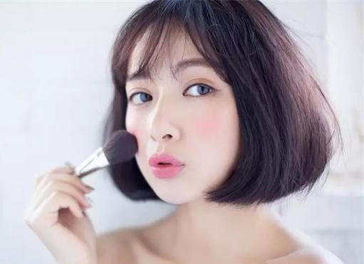 看看这几个小技巧，你就能轻松塑造高鼻粱！