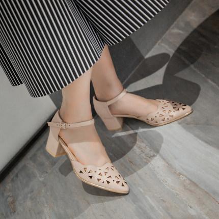 今年夏天必买的四双鞋,今年夏天一定要买的一双鞋耐克