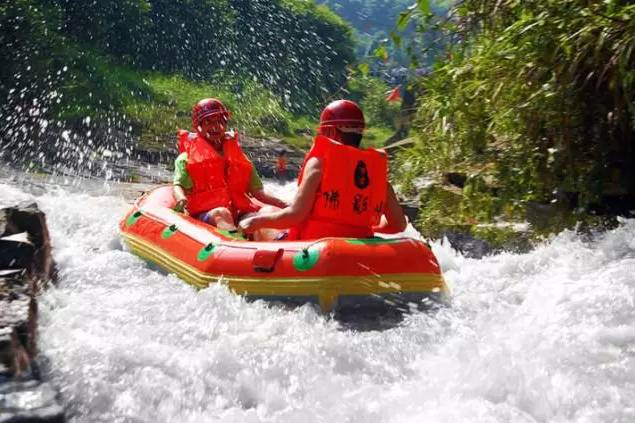 来一趟重庆带什么好,如果有朋友来重庆你会带他去哪