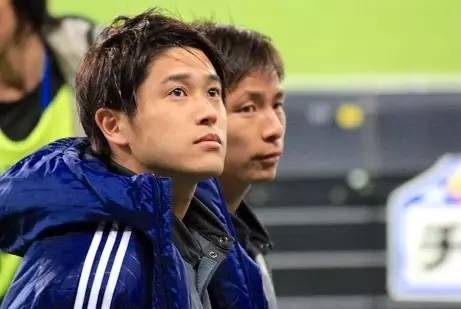 日本足球场上最帅的球员,日本足球帅哥球星