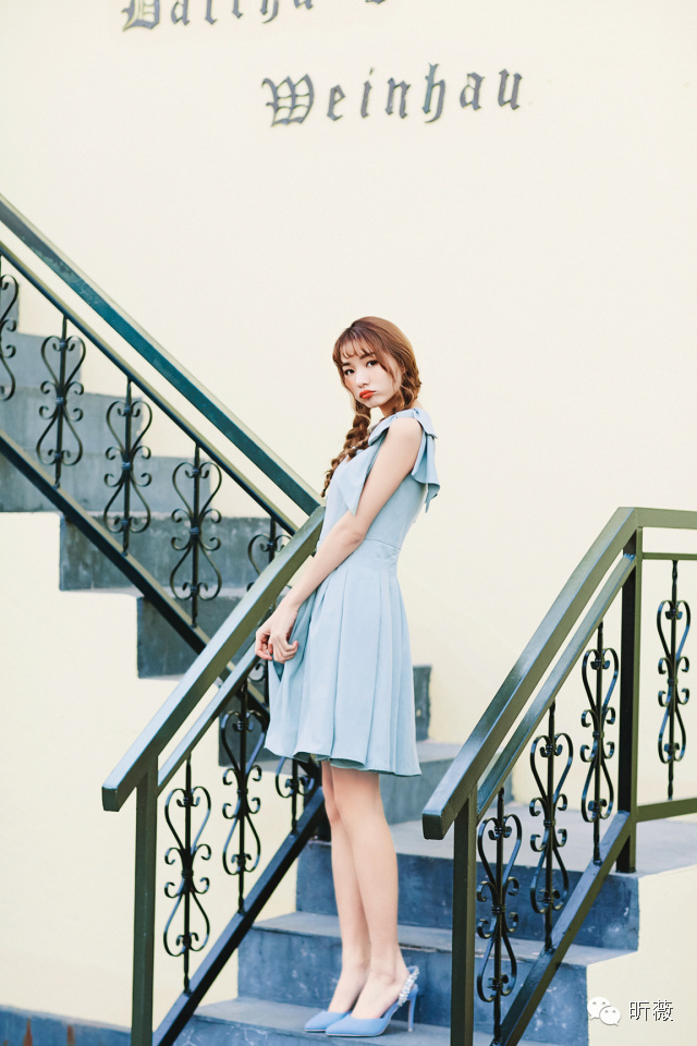 粉嫩白开水妆教程,粉嫩夏日妆容