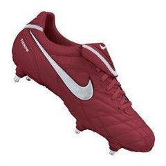 足球后卫应该选什么球鞋,球星成长史足球