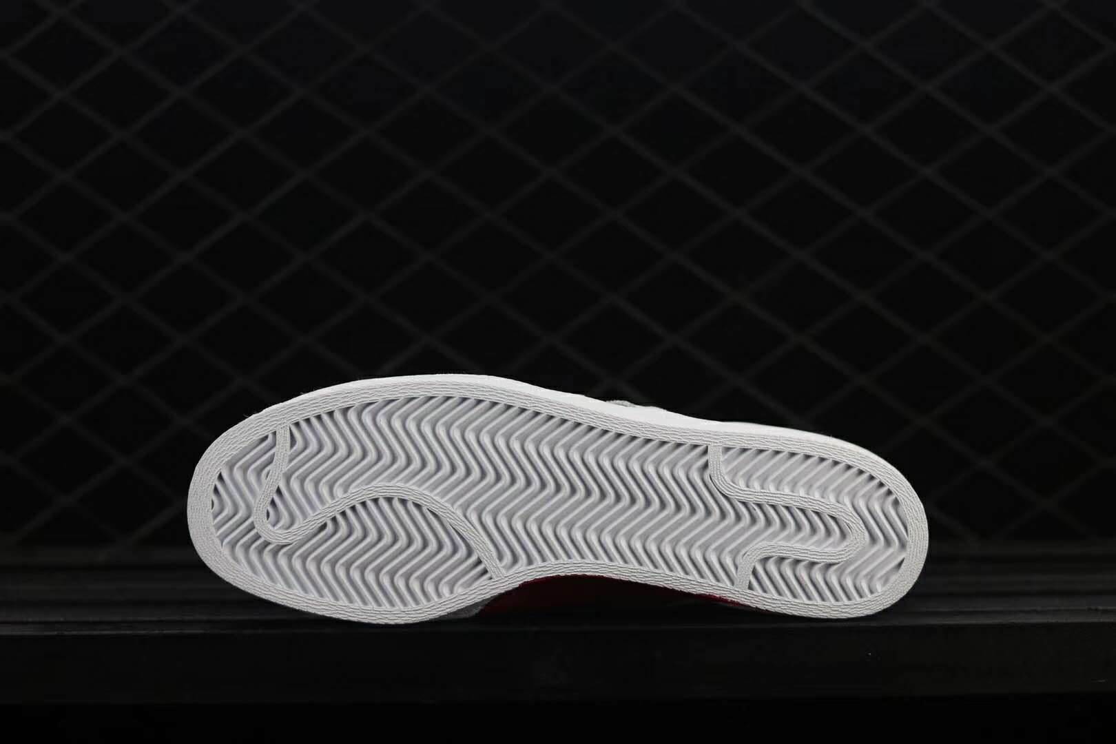 阿迪达斯adidas情侣鞋子爱心,adidassuperstar休闲板鞋