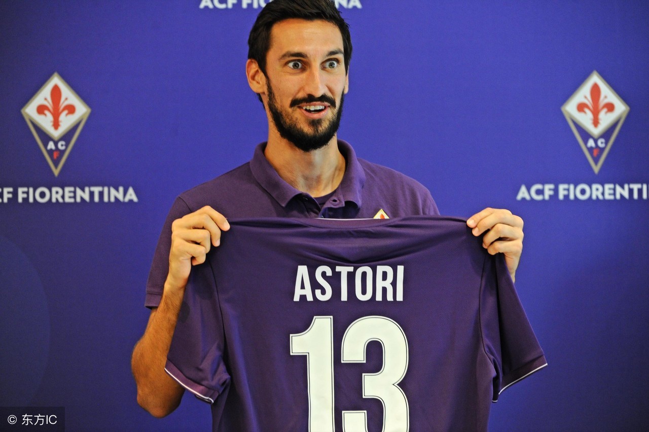 浜洪兘鏄湁鎰熸儏鐨勫畬鏁寸増,瓒崇悆璧涘満涓婇偅浜涙縺鍔ㄤ汉蹇冪殑鏃跺埢