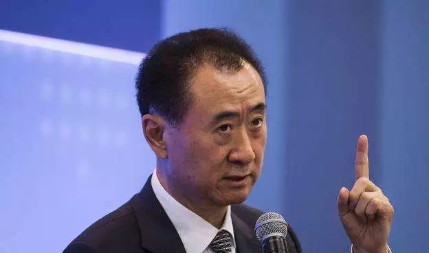 绌垮反瀹濊帀琛～鐨勫コ浜洪兘鏄粈涔堜汉,绌垮反瀹濊帀鐨勫コ浜洪兘鏄粈涔堜汉