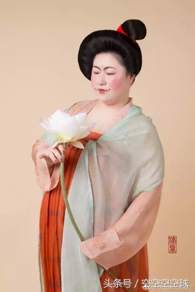谁说胖女生穿汉服不好看,谁说胖子不穿汉服