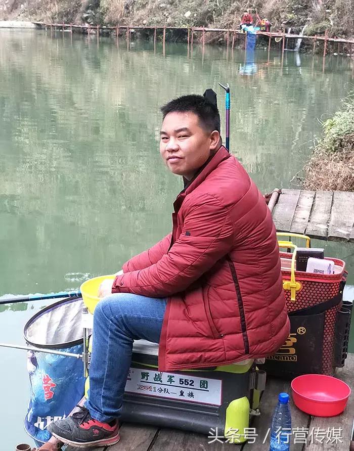 创意的发型,创新的钓鱼比赛,X11战队掐鱼赢得满“塘”彩!