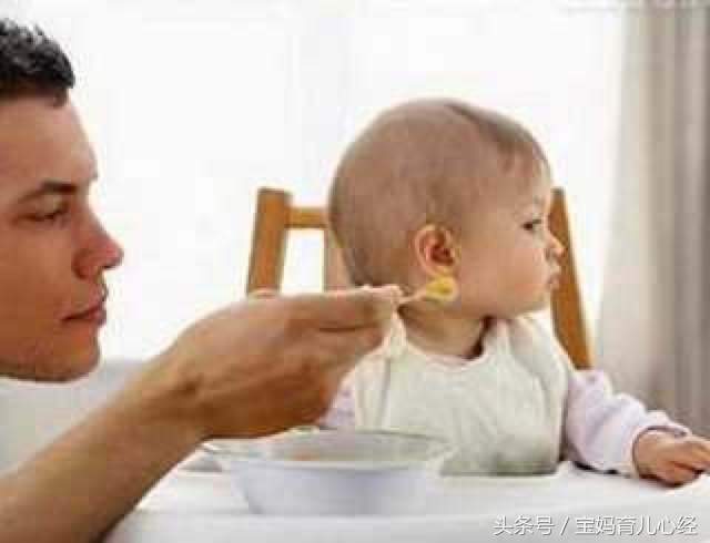 一岁宝宝食量下降精神好,一岁多宝宝食欲下降是怎么回事