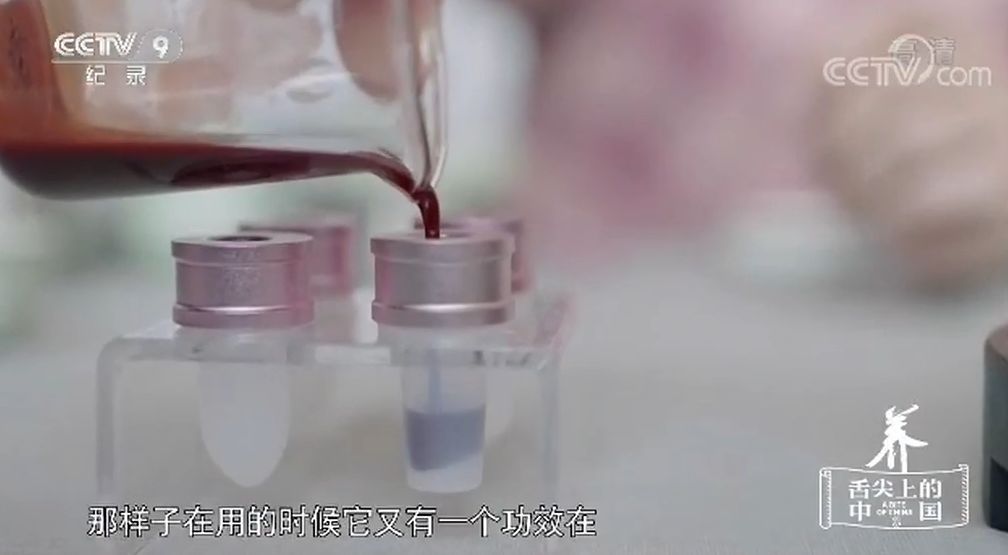 寰晢鍙g孩鐖嗘,涓嵂鎴愬垎鐨勬姢鑲ゅ搧寰晢