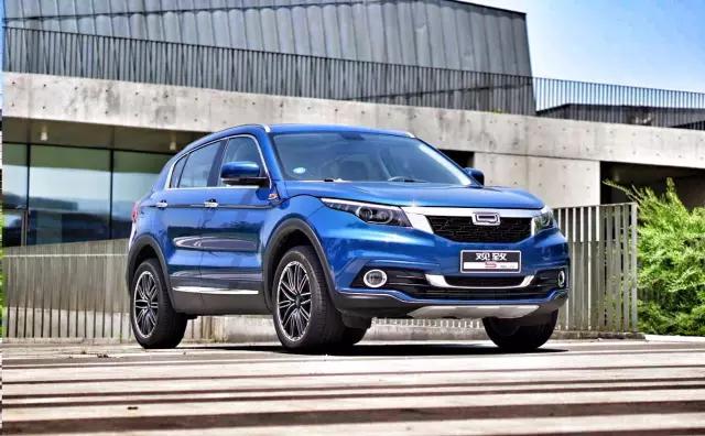 车主吐槽观致5：车太宽，够不着大腿