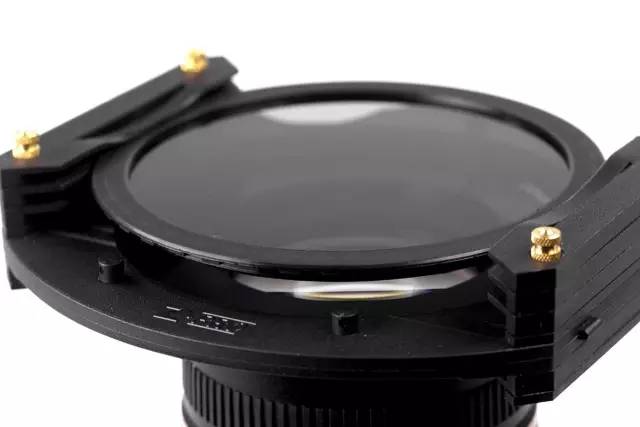 摄影入门使用超广角定焦镜头,风光摄影用什么广角镜头最好