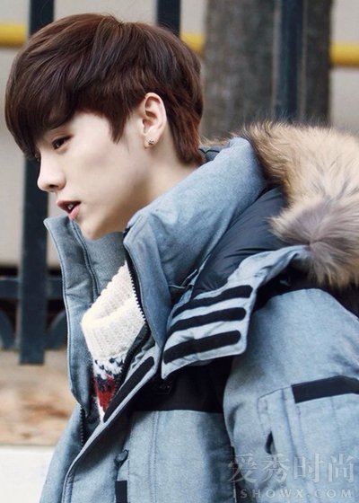 鹿晗生日粉丝投屏,鹿晗生日霸屏模式