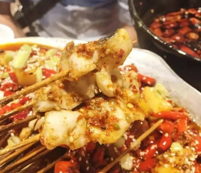 成都麓湖生态城美食街,成都有哪些大学城美食街