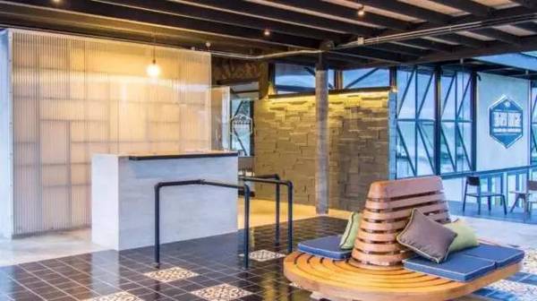 泰国桂河水上竹筏度假屋,泰国桂河水上屋度假村