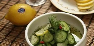 吃柠檬减肚子赘肉,吃柠檬最快降血脂