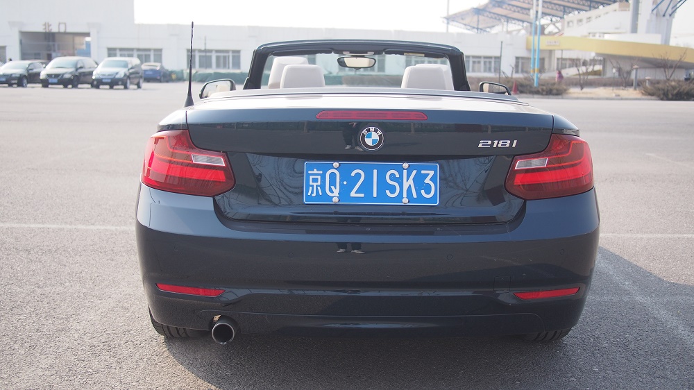 宝马218敞篷三缸发动机怎么样,宝马218i试驾体验