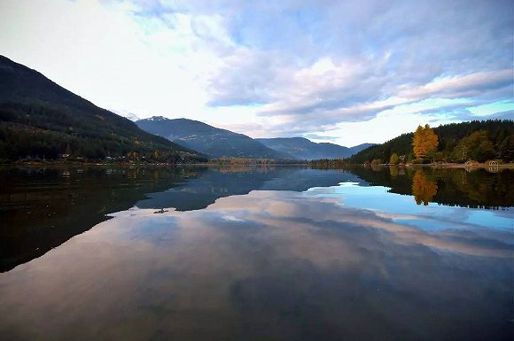 加拿大湖泊风景,温哥华湖泊山林
