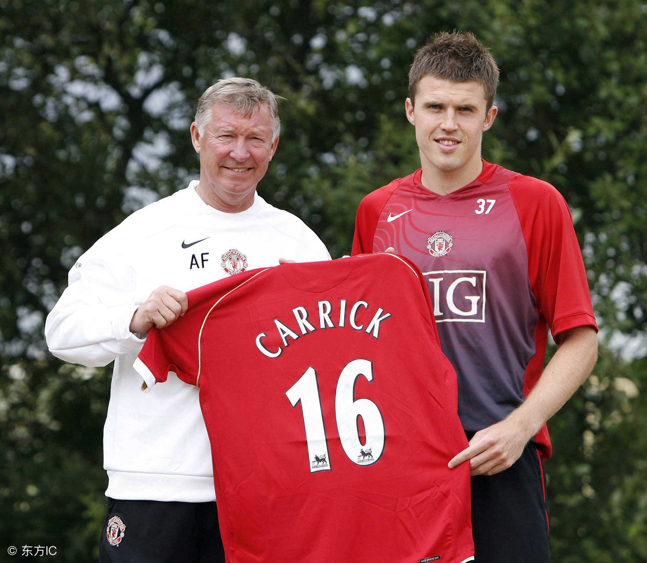 卡里克将在赛季后退役,还记得那些年你们黑过的卡神吗?