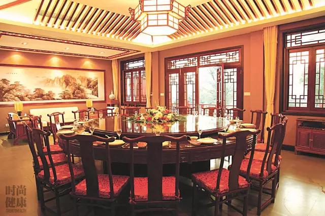 爱吃又爱跑的有福啦！叫上朋友一起边跑边聚~