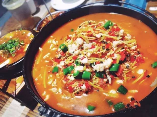 成都麓湖生态城美食街,成都有哪些大学城美食街