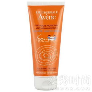 防晒霜和防晒喷雾能用在一起吗,防晒喷雾跟防晒霜哪个防晒效果好