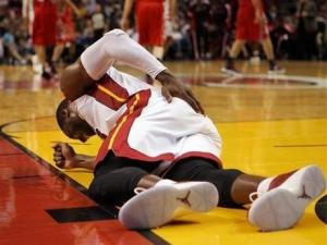 把腰扭伤了点什么穴位,腰扭伤艾灸什么穴