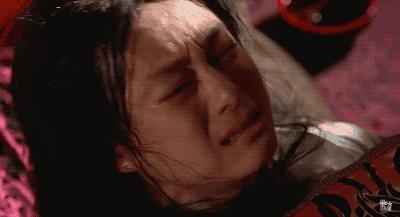 无痛分娩产程处理,产妇痛到绝望丈夫却拒绝