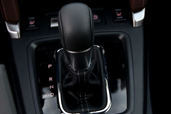 自成一派原创视频,2016款2.0斯巴鲁森林人评测