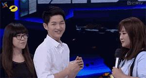 霍|nili仲基又穿火了一双鞋，这双法国回力只要800块