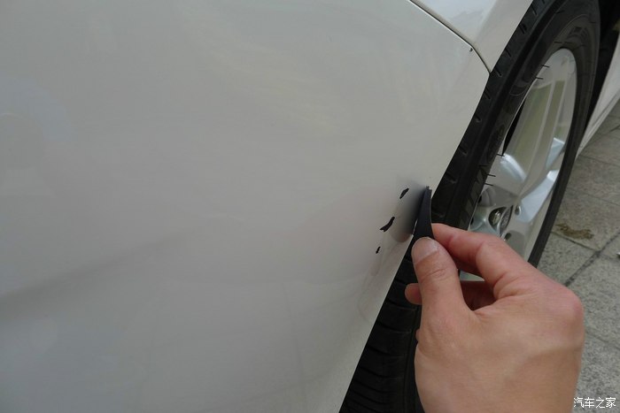 车辆小划伤4s店怎么补漆,汽车划伤补漆视频教程