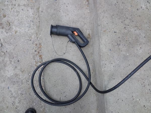 吉利帝豪ev怎么看续航,吉利帝豪ev续航显示为0还能跑多远