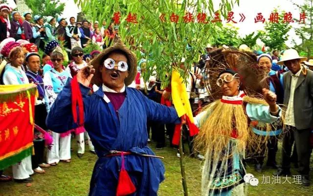 大理游人人山人海,大理万人齐舞