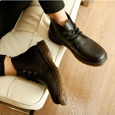 想成为型男需要什么东西,休闲又不失时尚的一款马丁靴
