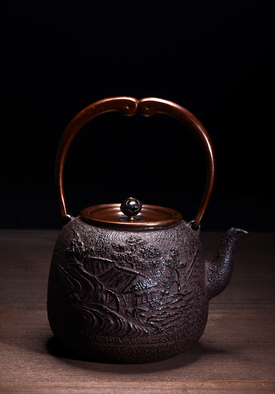 国产铁壶与日本铁壶,选国产还是日系