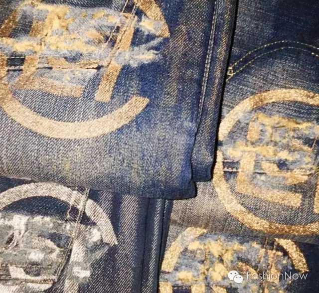 他的女朋友很多，但挚爱一直没变过