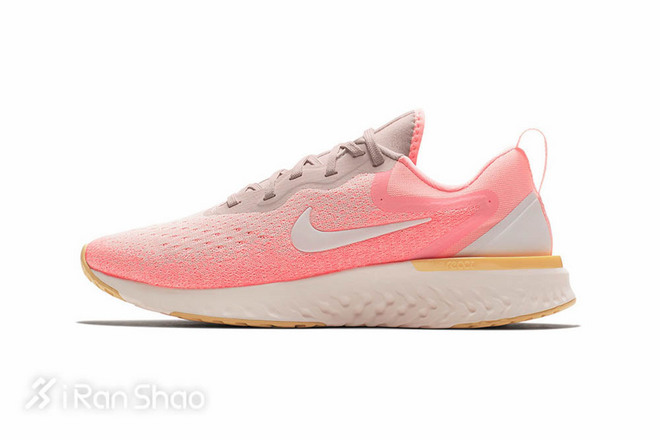 耐克亚瑟士联名跑鞋,一周运动新品春日跑鞋打响技术战