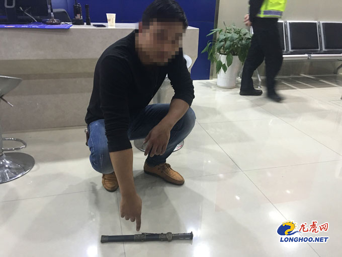 风云战剑,男子携带管制刀具乘车被拘留